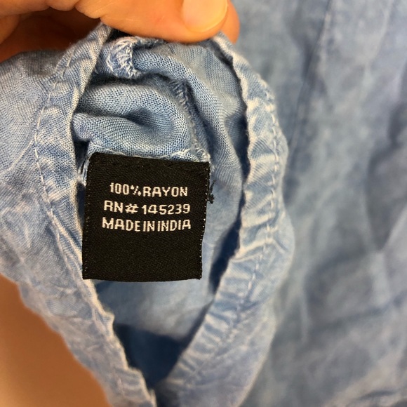 Style Envy Cropped Embroidered Blouse Sz S - Picture 9 of 9